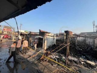 54 Kios di Pasar Cukir Jombang Hangus Terbakar